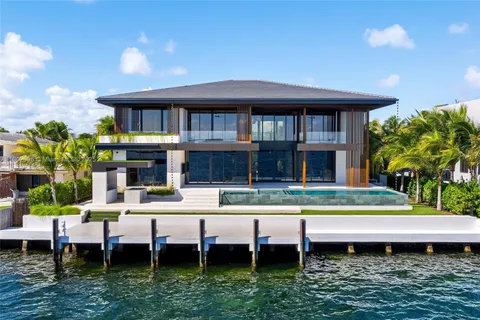 $23,495,000 | 11404 North Bayshore Drive, North Miami, FL 33181