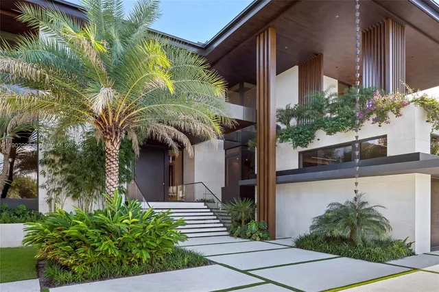 $23,495,000 | 11404 North Bayshore Drive, North Miami, FL 33181