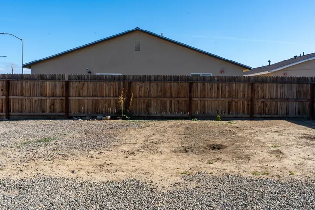 $460,000 | 408 Rice Way, Los Banos, CA 93635