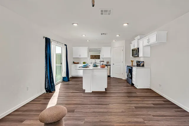 $460,000 | 408 Rice Way, Los Banos, CA 93635