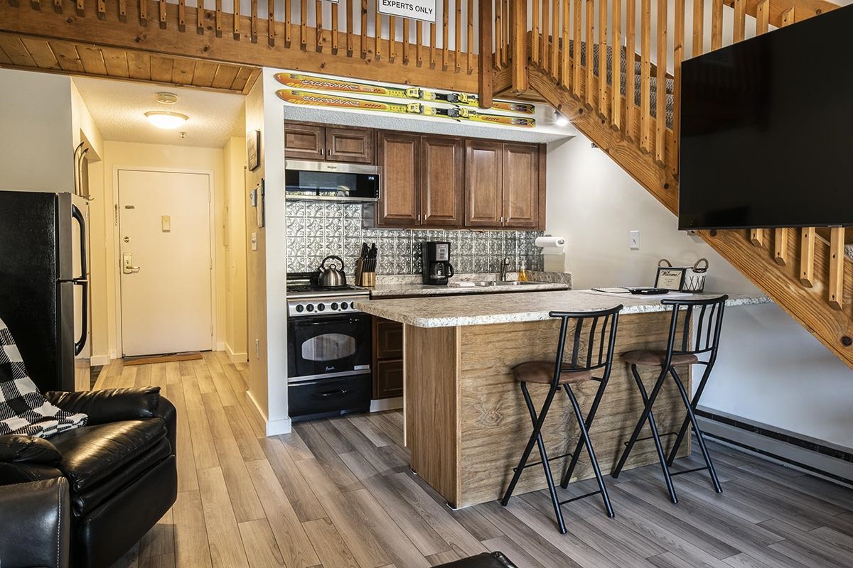 36 Lodge Road, Unit C313 Lincoln, NH 03251 - Photo 3 of 12