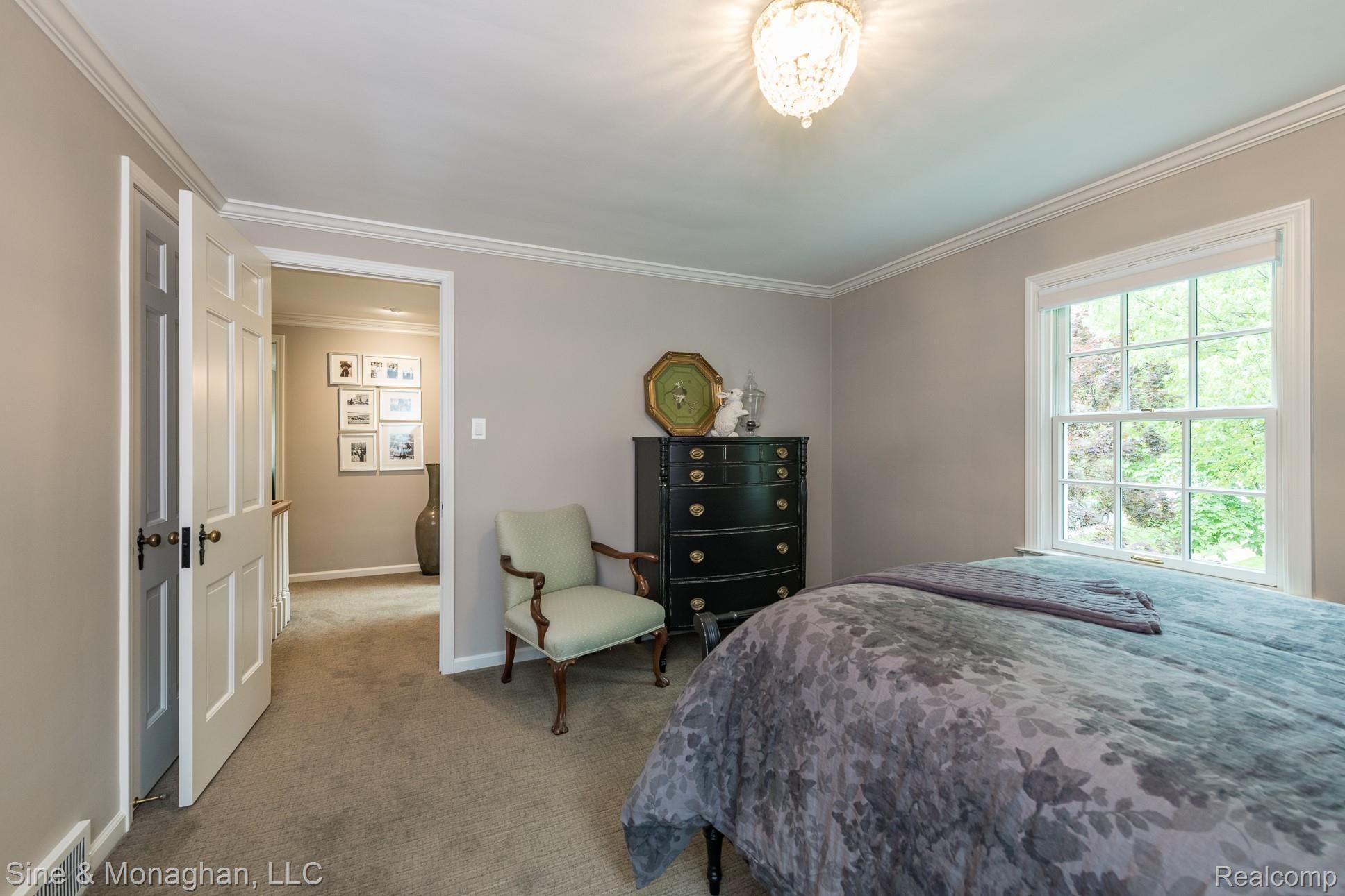 689 Fisher Road Grosse Pointe, MI 48230 - Photo 41 of 58 DSC_2008.jpg