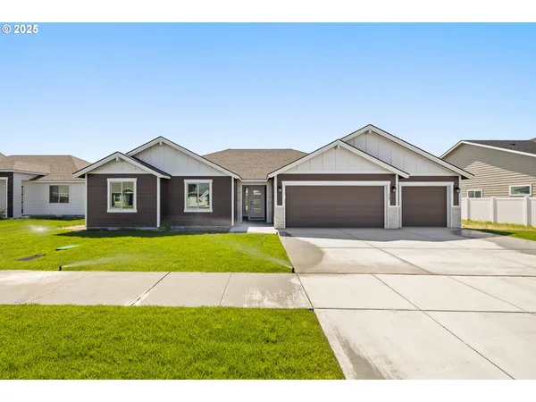 $409,850 | 307 Sage Street, Boardman, OR 97818