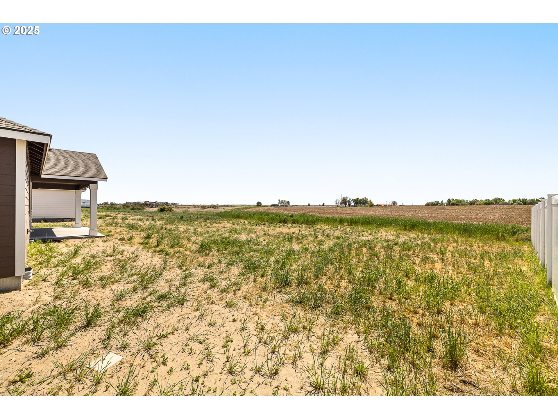 307 Sage Street Boardman, OR 97818 - Photo 22 of 25 a view of an ocean