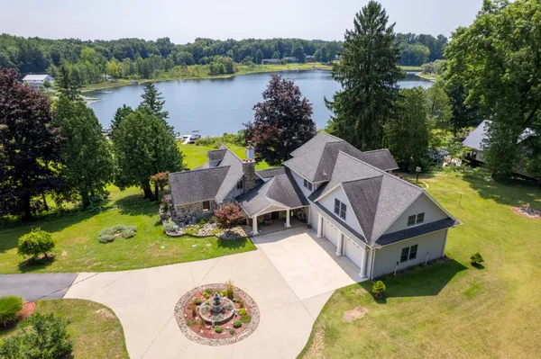 $750,000 | 15797 Hillside Drive, Vandalia, MI 49095