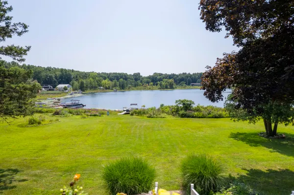 $750,000 | 15797 Hillside Drive, Vandalia, MI 49095