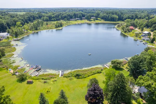 $750,000 | 15797 Hillside Drive, Vandalia, MI 49095