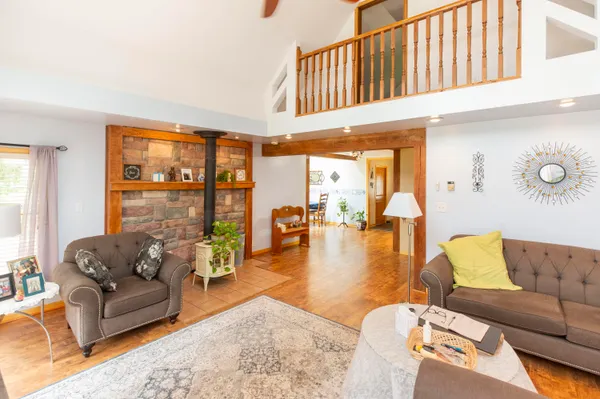 $750,000 | 15797 Hillside Drive, Vandalia, MI 49095
