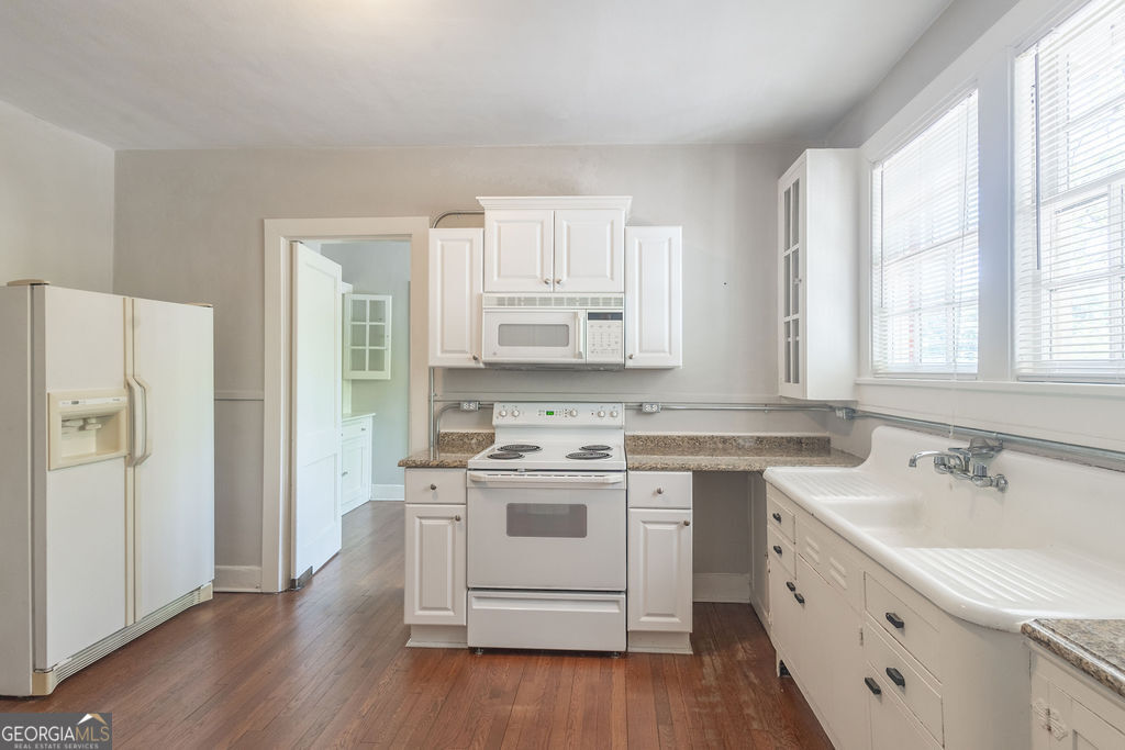 356 Jackson Street Newnan, GA 30263 - Photo 4 of 12