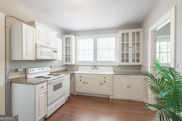 $2,700 | 356 Jackson Street, Newnan, GA 30263