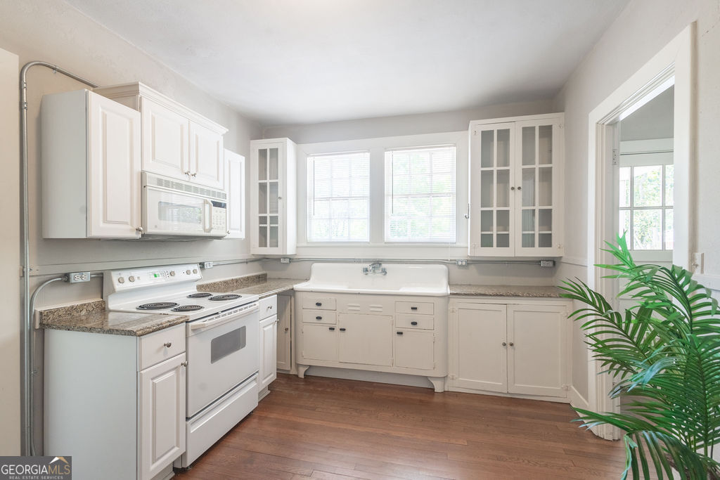 356 Jackson Street Newnan, GA 30263 - Photo 5 of 12