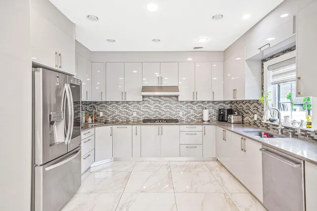 $2,999,000 | 345 Washington Avenue, Cedarhurst, NY 11516