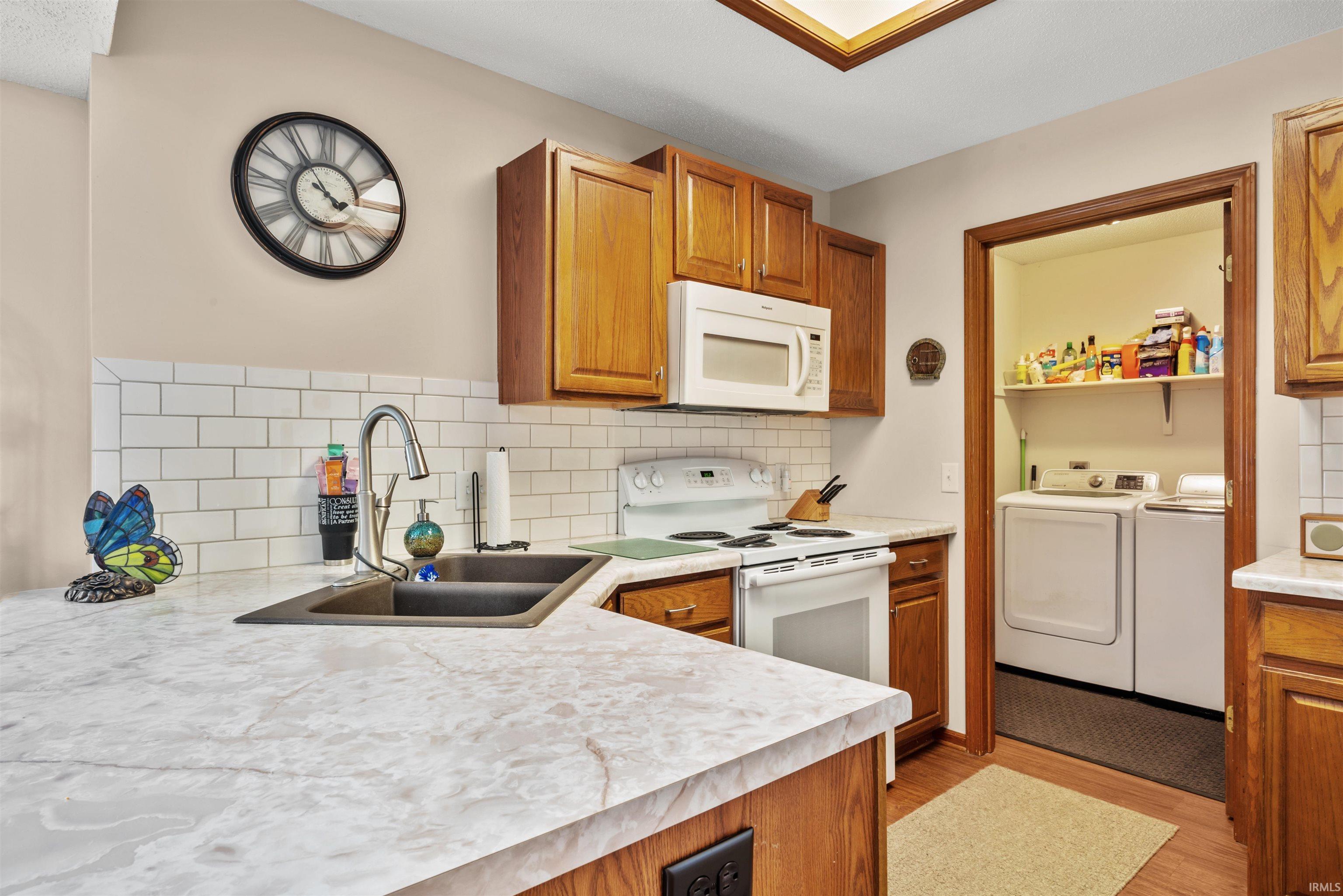 8023 Cooper Point Run Fort Wayne, IN 46835 - Photo 11 of 33 Gallery Image 11