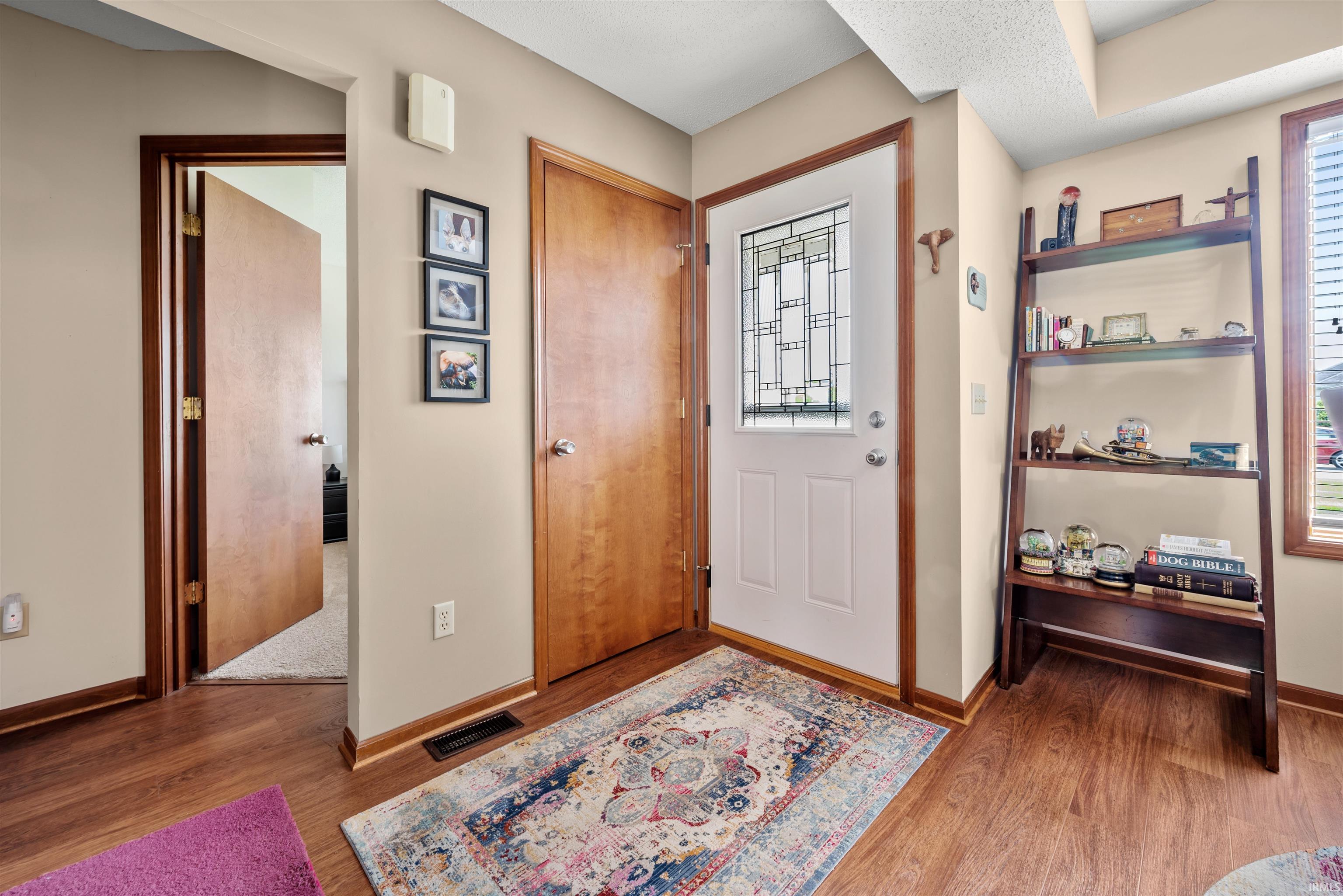 8023 Cooper Point Run Fort Wayne, IN 46835 - Photo 9 of 33 Gallery Image 9