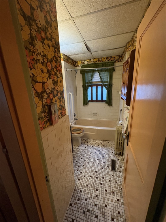 45 Holbrook Road Quincy, MA 02171 - Photo 4 of 17