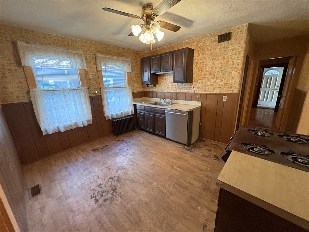 45 Holbrook Road Quincy, MA 02171 - Photo 6 of 17