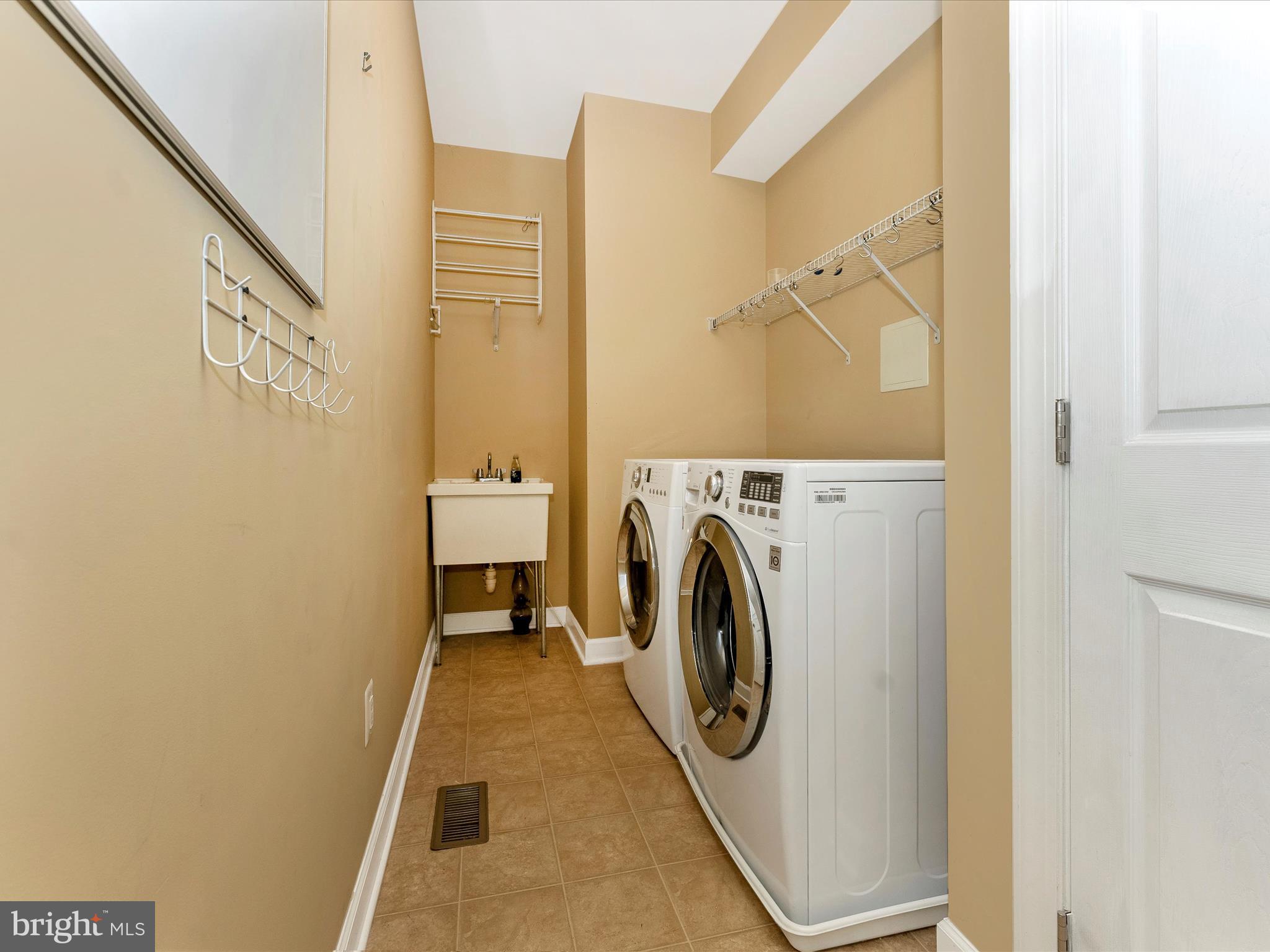 1936 Moran Drive Frederick, MD 21702 - Photo 21 of 56 Laundry