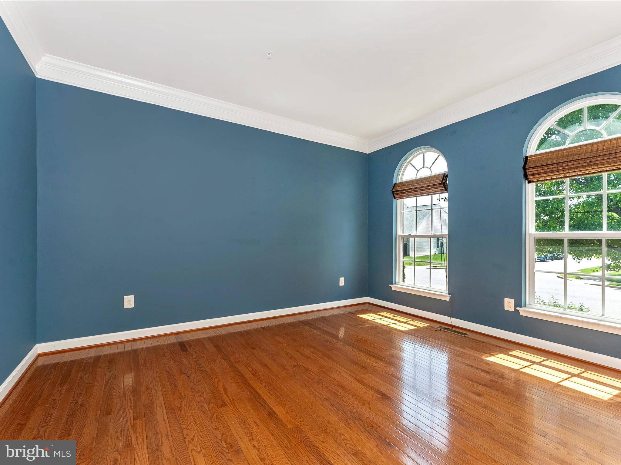 1936 Moran Drive Frederick, MD 21702 - Photo 6 of 56 Living Room