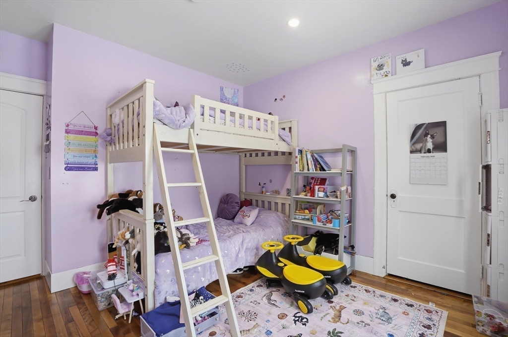 24 Ingleside Avenue Worcester, MA 01604 - Photo 18 of 39