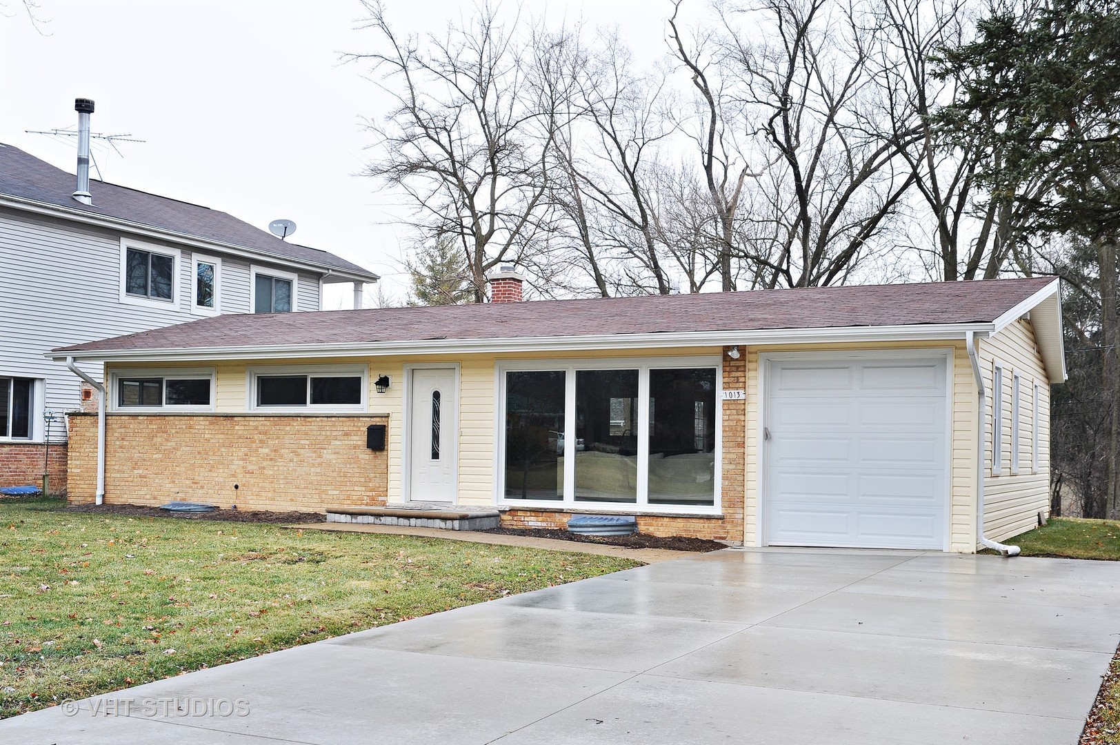 1013 Whitfield Road Northbrook, IL 60062 - Photo 1 of 15
