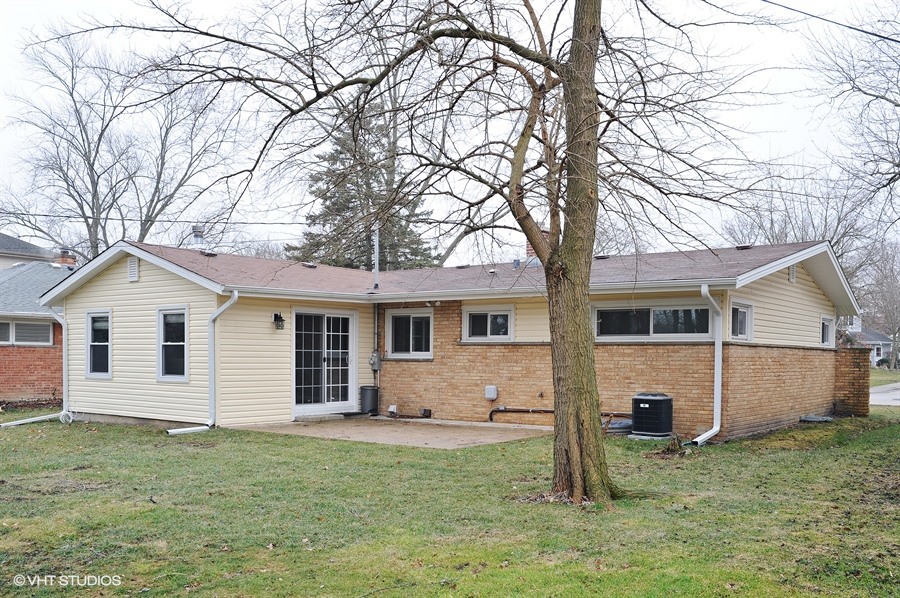 1013 Whitfield Road Northbrook, IL 60062 - Photo 15 of 15