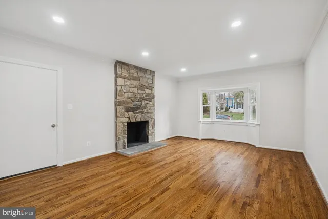 $999,990 | 13143 Fern Hollow Court, Herndon, VA 20171