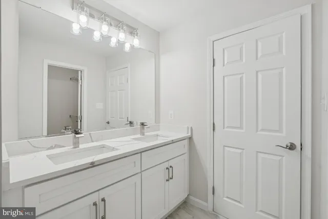 $999,990 | 13143 Fern Hollow Court, Herndon, VA 20171