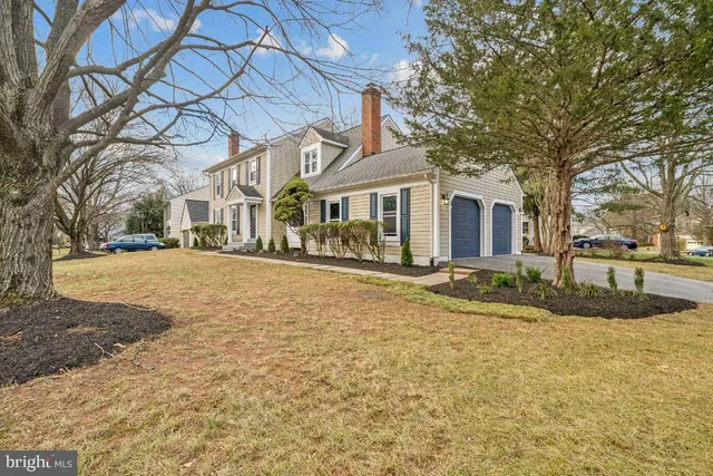 $999,990 | 13143 Fern Hollow Court, Herndon, VA 20171