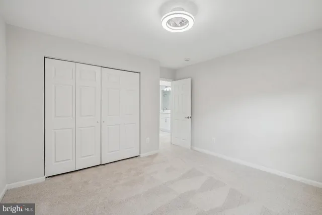 $999,990 | 13143 Fern Hollow Court, Herndon, VA 20171