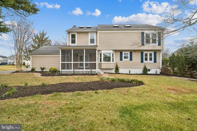 $999,990 | 13143 Fern Hollow Court, Herndon, VA 20171
