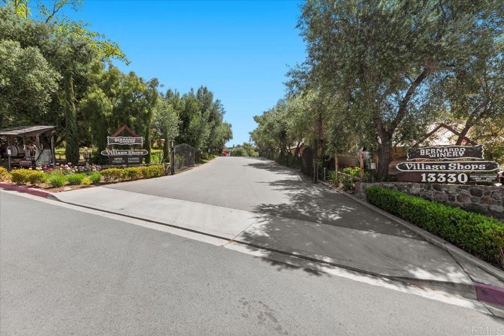 12880 Circulo Dardo San Diego, CA 92128 - Photo 29 of 29 Bernardo Winery and shops close by