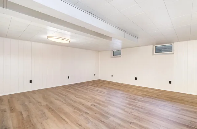 $339,900 | 8445 10th Avenue South, Bloomington, MN 55420