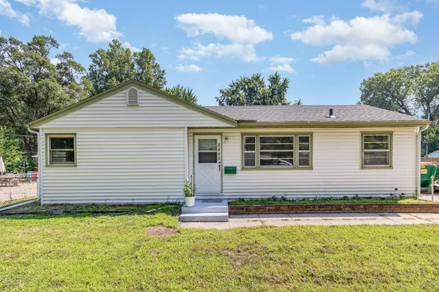 $339,900 | 8445 10th Avenue South, Bloomington, MN 55420