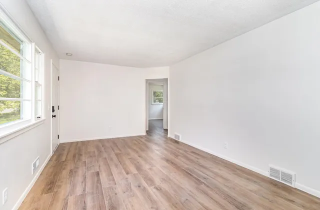 $339,900 | 8445 10th Avenue South, Bloomington, MN 55420