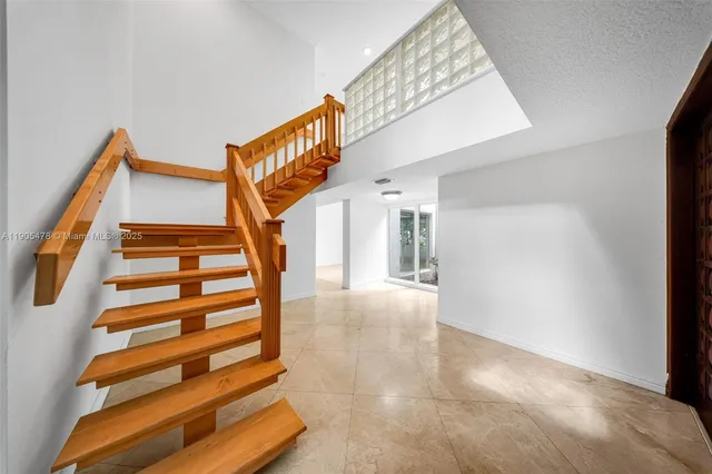 $8,000 | 4000 Alhambra Circle, Coral Gables, FL 33146