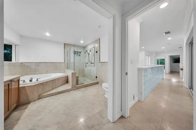 $8,000 | 4000 Alhambra Circle, Coral Gables, FL 33146