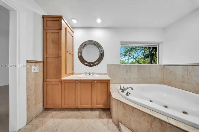 $7,750 | 4000 Alhambra Circle, Coral Gables, FL 33146