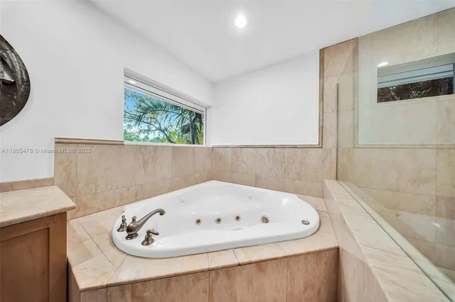 $8,000 | 4000 Alhambra Circle, Coral Gables, FL 33146