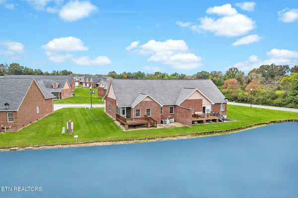 $339,900 | 160 Genesis Avenue, Crossville, TN 38571
