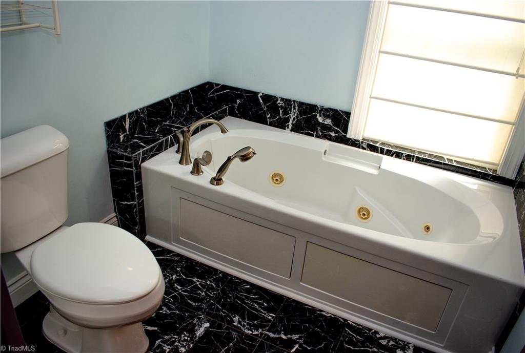 4435 Ebert Road Winston-Salem, NC 27127 - Photo 8 of 24 Gallery Image 8