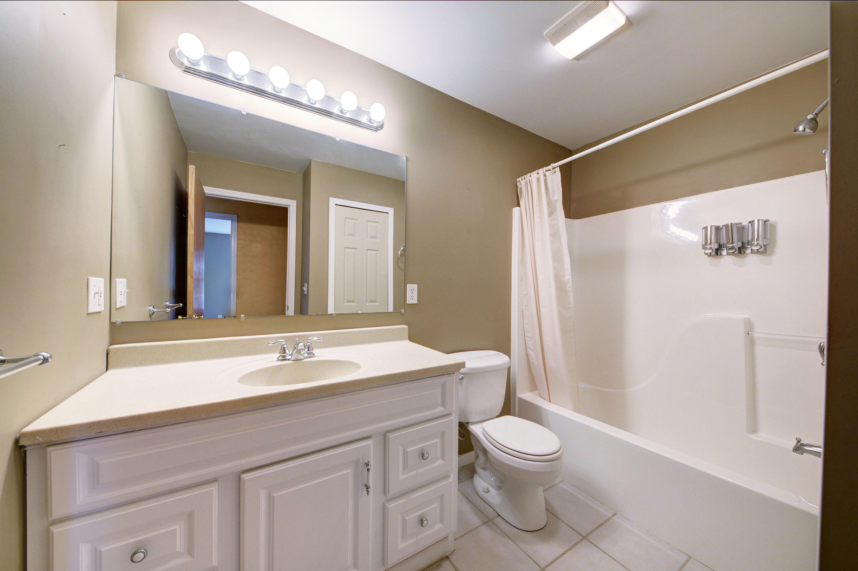 4139 Cooper Road Stockbridge, MI 49285 - Photo 30 of 54 IMG_6120_1_2