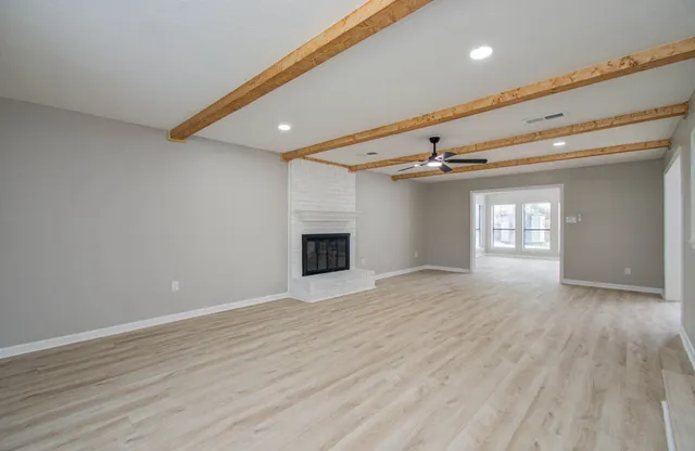 $345,000 | 4735 Theall Road, Houston, TX 77066