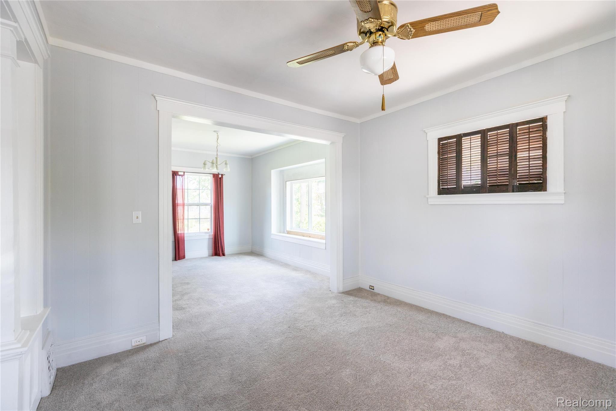 37 Pine St, RIver Rouge (6 of 20).jpg