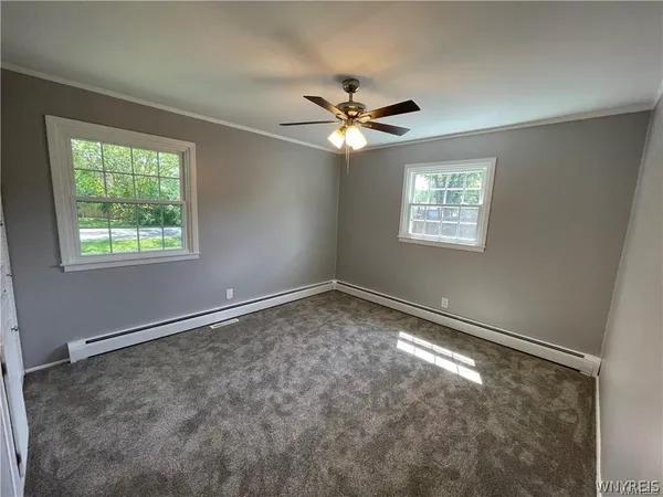 $2,500 | 425 East Lane, Lewiston, NY 14092