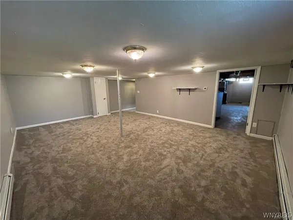 $2,500 | 425 East Lane, Lewiston, NY 14092