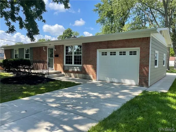 $2,500 | 425 East Lane, Lewiston, NY 14092