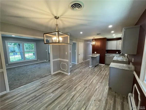 $2,500 | 425 East Lane, Lewiston, NY 14092