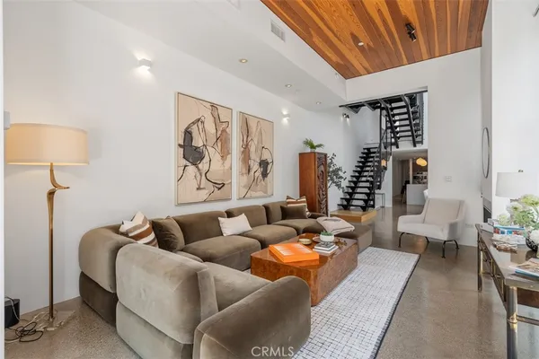 $3,280,000 | 417 1/2 Sunset Avenue, Los Angeles, CA 90291