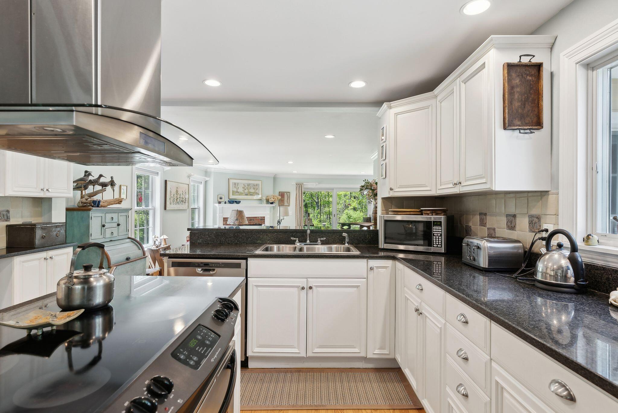 401 Princes Point Road Yarmouth, ME 04096 - Photo 10 of 47 36_DSC01536