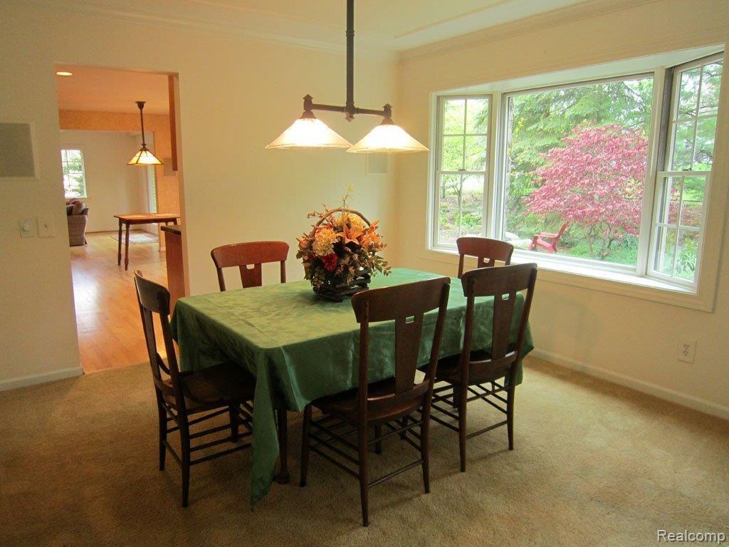 290 Ridgewood Road Rochester, MI 48306 - Photo 15 of 24 Dining Room